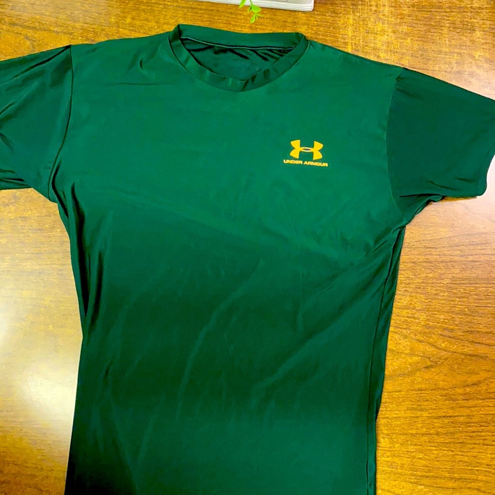 Boys Under Armour Tech shirt, large, green